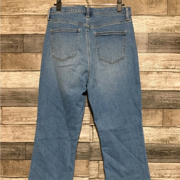 Uniqlo High Rise Flared Jeans Women’s 28 Blue (Inseam 29) Kaihara Light Wash - Picture 7 of 9